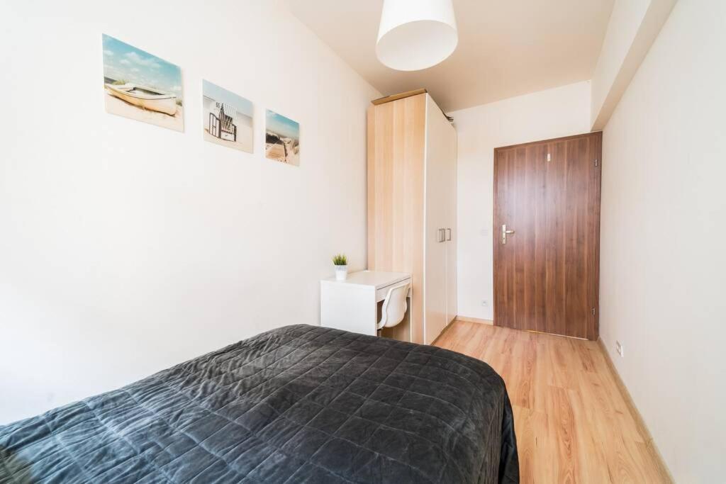 3 Rooms Big Apartment - 150 M Town Hall - Nice Design Βρότσλαβ Εξωτερικό φωτογραφία
